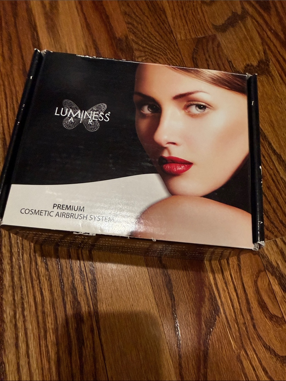 Luminess Premium Cosmetic Airbrush System - Black & White with Red Accent